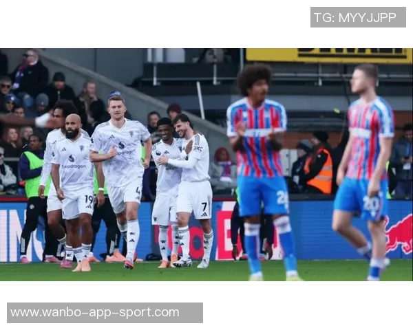 西汉姆欲引梅努和齐尔克泽曼联冬窗放人可能性不大 西汉姆欲引梅努和齐尔克泽曼联冬窗放人可能性不大